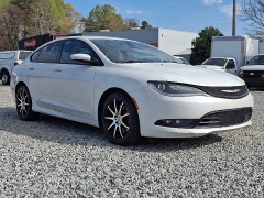  2015 Chrysler 200 4d Sedan S V6 at Peters Auto Mall near High Point, NC