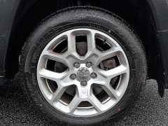Used 2018  Jeep Renegade 4d SUV FWD Latitude at Peters Auto Mall near High Point&comma; NC
