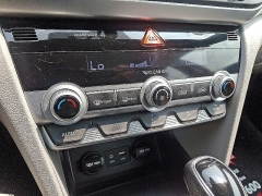 Used 2020 Hyundai Elantra 4d Sedan SEL at Peters Auto Mall near High Point, NC