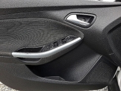 Used 2012  Ford Focus 4d Hatchback SE at Peters Auto Mall near High Point&comma; NC