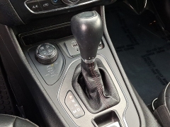 Used 2019  Jeep Cherokee 4d SUV 4WD Trailhawk 3&period;2L at Peters Auto Mall near High Point&comma; NC