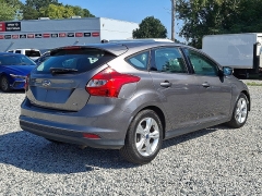 Used 2014  Ford Focus 4d Hatchback SE at Peters Auto Mall near High Point&comma; NC