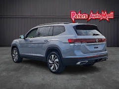 Used 2026  Volkswagen Atlas 2&period;0T SE w&sol;Technology 4MOTION at Peters Auto Mall near High Point&comma; NC