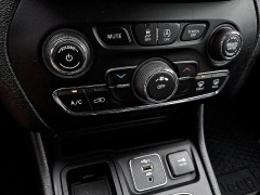 Used 2019  Jeep Cherokee 4d SUV FWD Latitude Plus Altitude 2.4L at Peters Auto Mall near High Point, NC