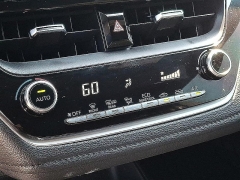 Used 2022  Toyota Corolla SE CVT at Peters Auto Mall near High Point&comma; NC