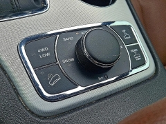 Used 2020 Jeep Grand Cherokee 4d SUV 4WD Summit V6 at Peters Auto Mall near High Point, NC