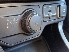 Used 2019 Jeep Renegade 4d SUV 4WD Sport at Peters Auto Mall near High Point, NC