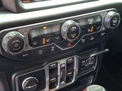 Used 2020  Jeep Gladiator Crew Cab Overland at Peters Auto Mall near High Point&comma; NC