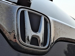 Used 2020  Honda CR-V 4d SUV AWD Touring at Peters Auto Mall near High Point&comma; NC