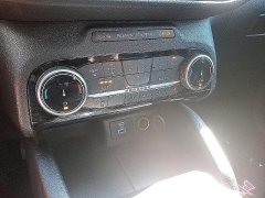 Used 2022 Ford Escape SEL FWD at Peters Auto Mall near High Point, NC