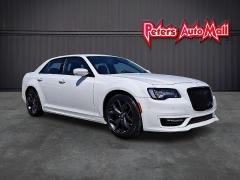  2022 Chrysler 300 Touring L RWD at Peters Auto Mall near High Point, NC