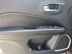 Used 2019 Jeep Compass 4d SUV FWD Latitude at Peters Auto Mall near High Point, NC