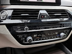 Used 2019  BMW 5 Series 540i Sedan at Peters Auto Mall near High Point&comma; NC
