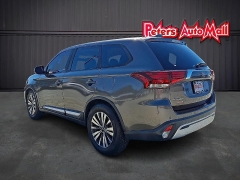 Used 2019 Mitsubishi Outlander 4d SUV FWD SE at Peters Auto Mall near High Point, NC