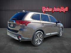 Used 2019 Mitsubishi Outlander 4d SUV FWD SE at Peters Auto Mall near High Point, NC