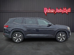 Used 2024  Volkswagen Atlas 2&period;0T SE w&sol;Technology FWD at Peters Auto Mall near High Point&comma; NC