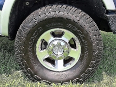 Used 2010  Ford Super Duty F-250 4WD Crew Cab Lariat at Peters Auto Mall near High Point&comma; NC