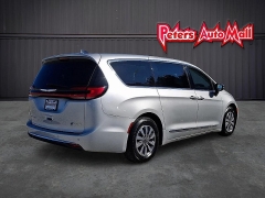 Used 2023  Chrysler Pacifica Hybrid Limited FWD at Peters Auto Mall near High Point&comma; NC