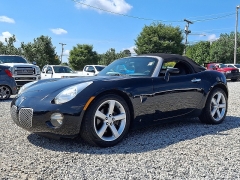Used 2007  Pontiac Solstice 2d Convertible at Peters Auto Mall near High Point&comma; NC