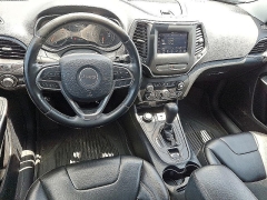 Used 2019 Jeep Cherokee 4d SUV 4WD Latitude Plus 2.4L at Peters Auto Mall near High Point, NC
