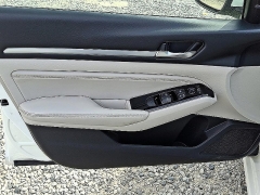 Used 2020  Nissan Altima 4d Sedan AWD 2&period;5L SV at Peters Auto Mall near High Point&comma; NC