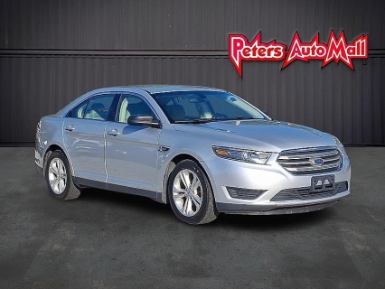 2017 Ford Taurus SE