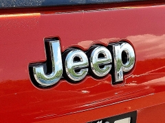 Used 2021  Jeep Cherokee Latitude FWD at Peters Auto Mall near High Point, NC