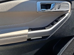 Used 2024  Ford Explorer XLT 4WD at Peters Auto Mall near High Point&comma; NC