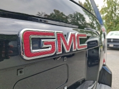 Used 2015  GMC Yukon 4d SUV 4WD SLT at Peters Auto Mall near High Point&comma; NC
