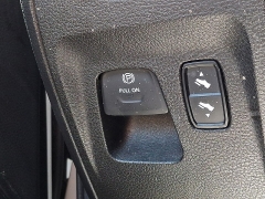 Used 2019  Ram 1500 4WD Crew Cab Big Horn&sol;Lone Star at Peters Auto Mall near High Point&comma; NC