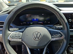Used 2024  Volkswagen Taos SE FWD at Peters Auto Mall near High Point&comma; NC