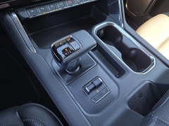 Used 2025  GMC Sierra 1500 4WD Crew Cab 147" Denali at Peters Auto Mall near High Point&comma; NC