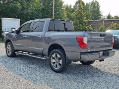 Used 2018  Nissan Titan 4WD Crew Cab SL at Peters Auto Mall near High Point&comma; NC