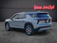 Used 2025  Chevrolet Traverse AWD 4dr LT w&sol;2LT at Peters Auto Mall near High Point&comma; NC