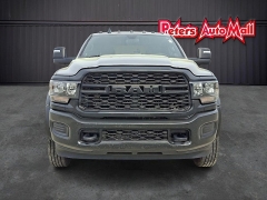 Used 2023  Ram 5500 Cab-Chassis 4WD Tradesman Crew Cab 84" CA 197&period;4" WB at Peters Auto Mall near High Point&comma; NC