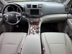 Used 2012  Toyota Highlander Hybrid 4d SUV AWD Limited at Peters Auto Mall near High Point&comma; NC