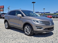  2018 Lincoln MKC 4d SUV AWD Select at Peters Auto Mall near High Point, NC