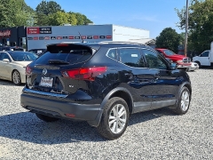 Used 2018  Nissan Rogue Sport 4d SUV FWD SV at Peters Auto Mall near High Point&comma; NC