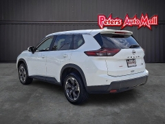 Used 2024  Nissan Rogue FWD SV at Peters Auto Mall near High Point&comma; NC