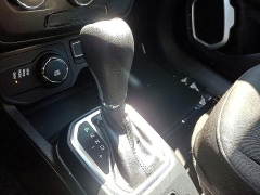 Used 2019 Jeep Renegade 4d SUV 4WD Sport at Peters Auto Mall near High Point, NC