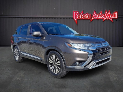 2019 Mitsubishi Outlander SE's photo