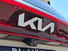 Used 2022  Kia Carnival SX Prestige FWD at Peters Auto Mall near High Point&comma; NC