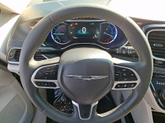 Used 2023  Chrysler Pacifica Hybrid Limited FWD at Peters Auto Mall near High Point&comma; NC