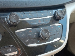 Used 2024  Chrysler Pacifica Touring L FWD at Peters Auto Mall near High Point, NC