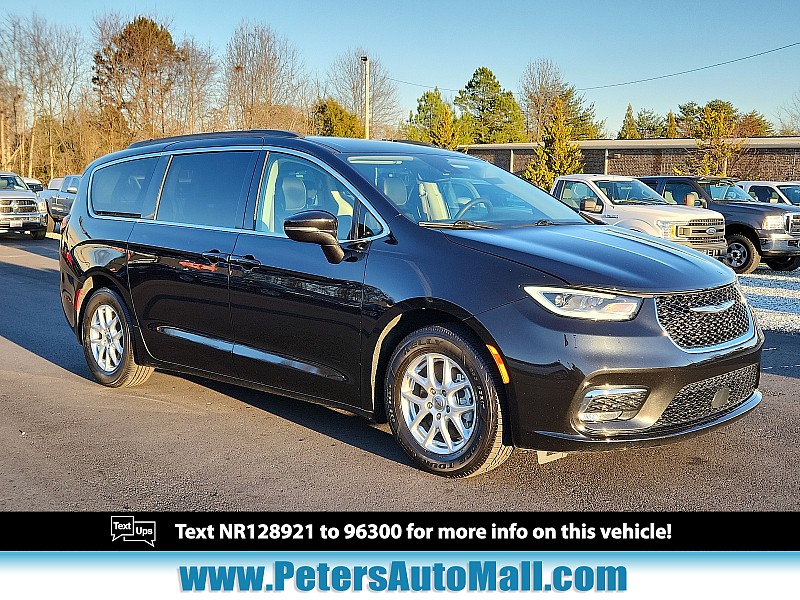 Used 2022  Chrysler Pacifica Touring L FWD at Peters Auto Mall near High Point, NC