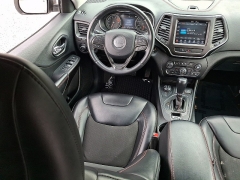 Used 2019  Jeep Cherokee 4d SUV 4WD Trailhawk 3&period;2L at Peters Auto Mall near High Point&comma; NC