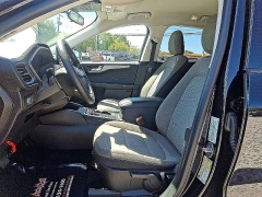 Used 2021 Ford Escape SE FWD at Peters Auto Mall near High Point, NC