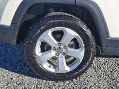 Used 2020  Jeep Compass 4d SUV 4WD Latitude at Peters Auto Mall near High Point, NC