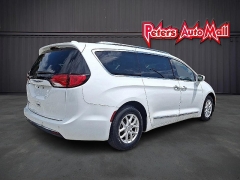 Used 2020 Chrysler Pacifica 4d Wagon Touring L at Peters Auto Mall near High Point, NC