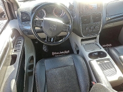 Used 2019  Dodge Grand Caravan 4d Wagon SXT at Peters Auto Mall near High Point&comma; NC